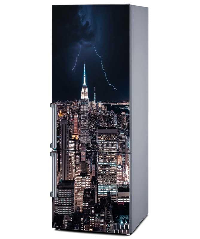 poli_kataigida_nyxta Αυτοκόλλητο Ψυγείου Νυχτερινή Καταιγίδα