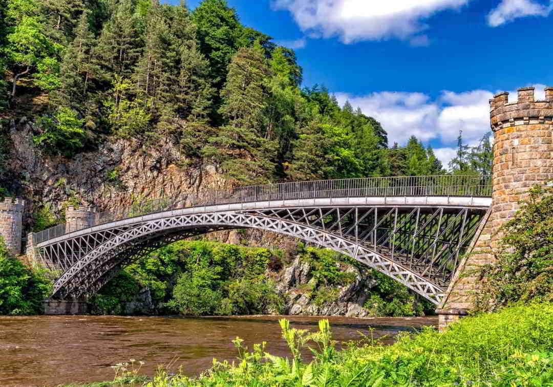 Πίνακας σε καμβά γέφυρα από ατσάλι και πέτρα