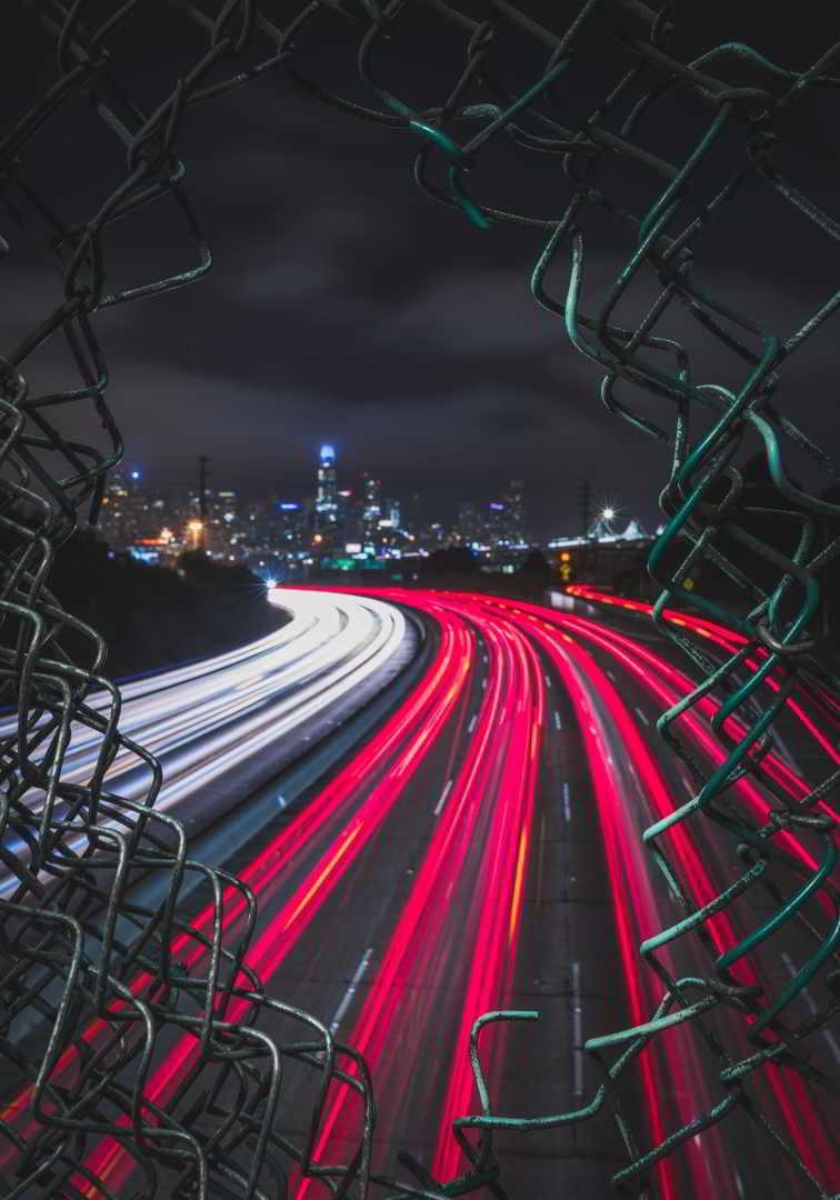 ektyposi_kanvas_me_ksylino_telaro_nychterinos_dromos Πίνακας σε καμβά Νυχτερινός Δρόμος