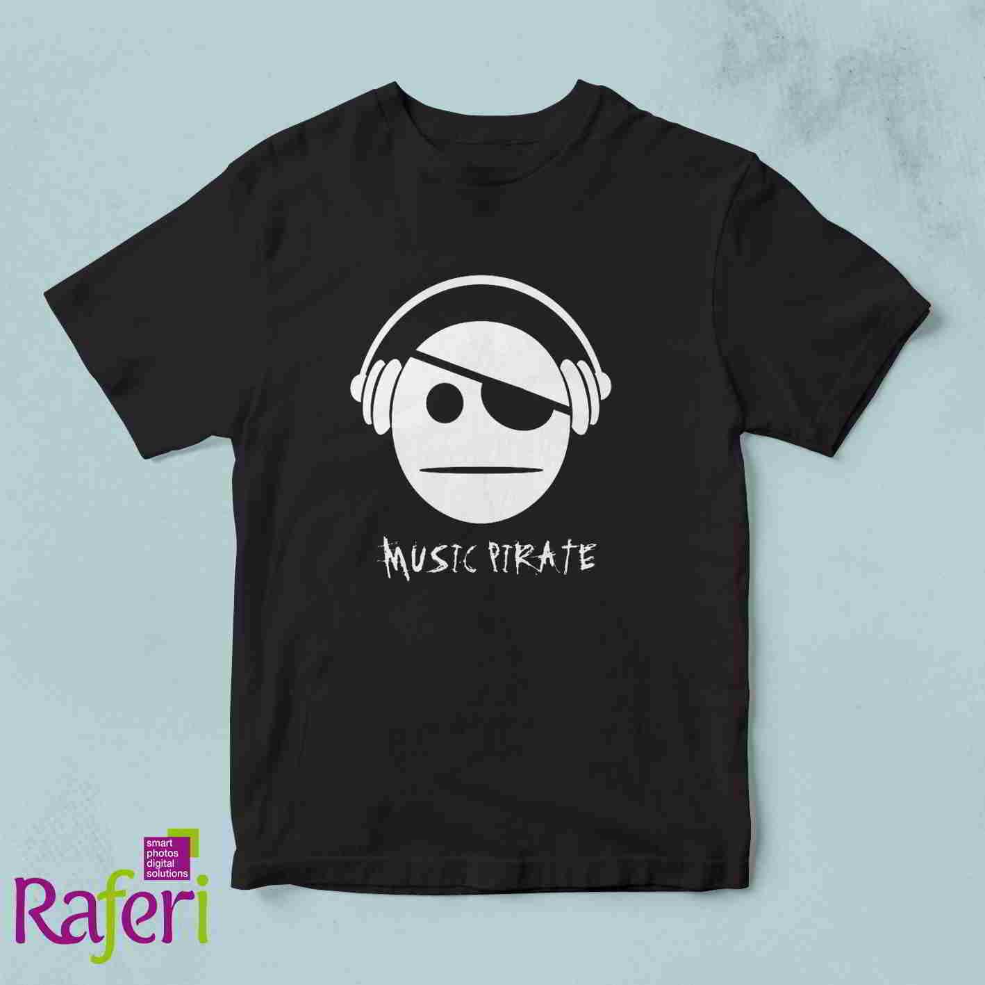 T-shirt Music Pirate